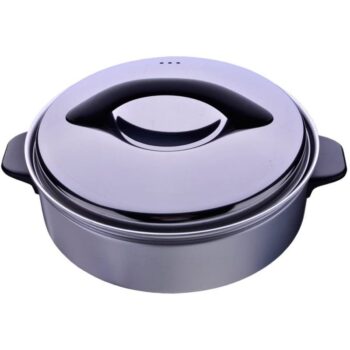 This kitchen appliance is made of high-quality plastic that makes it sturdy and durable. It features a 1.5 liters capacity that allows you to cook rice in larger quantity in one go. Enjoy your own time while serving hot